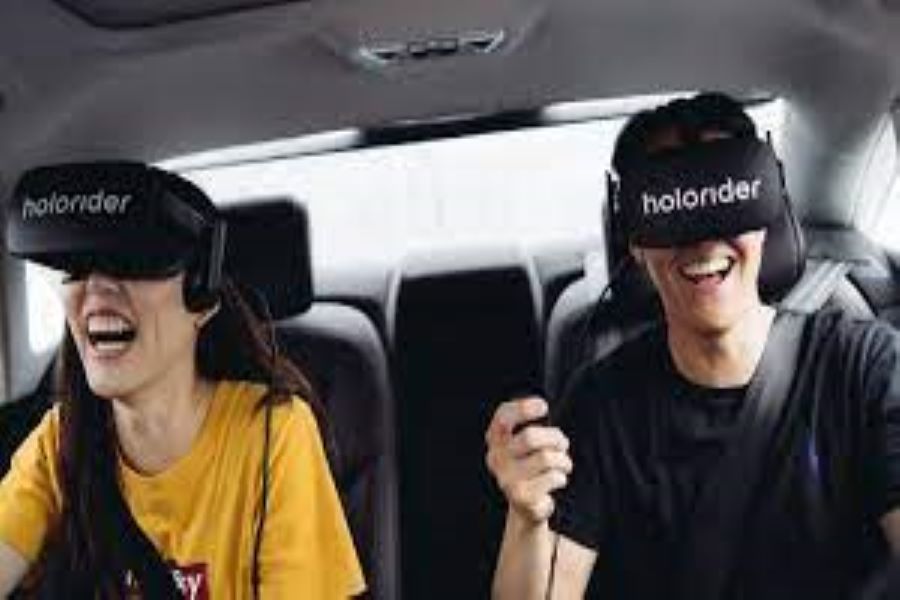 Virtual Reality Coming Soon to Cars