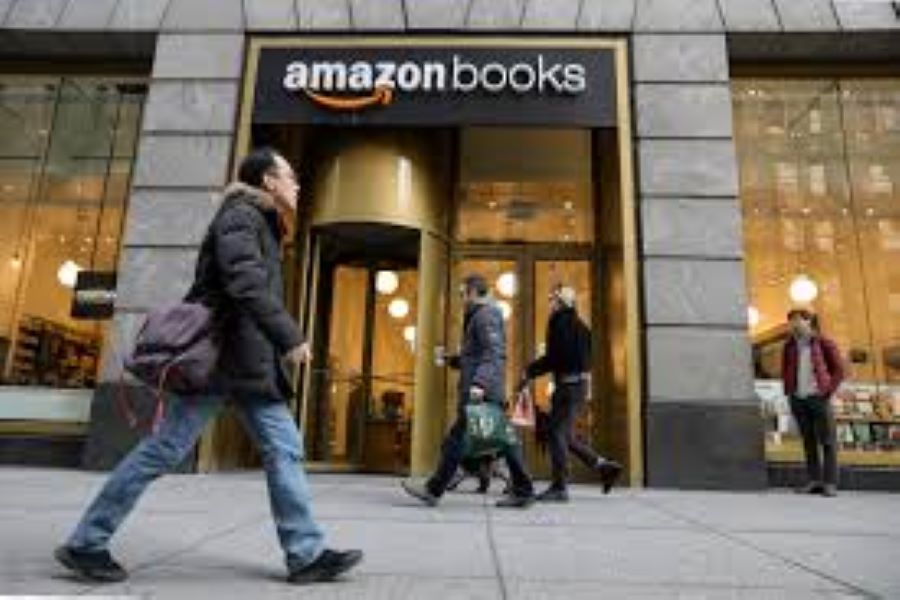 Amazon Closing Physical Stores