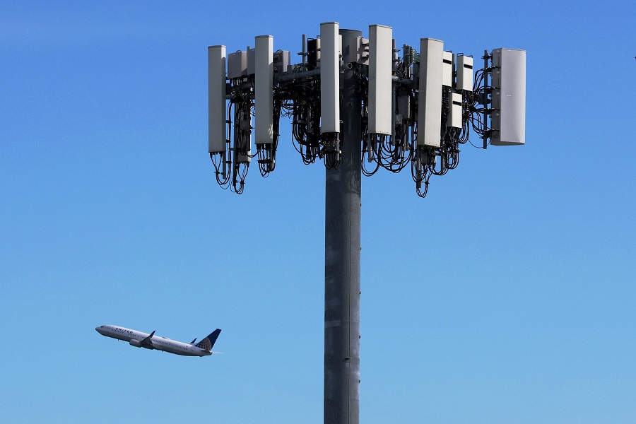 Airlines and the Fight of the 5G Rollout